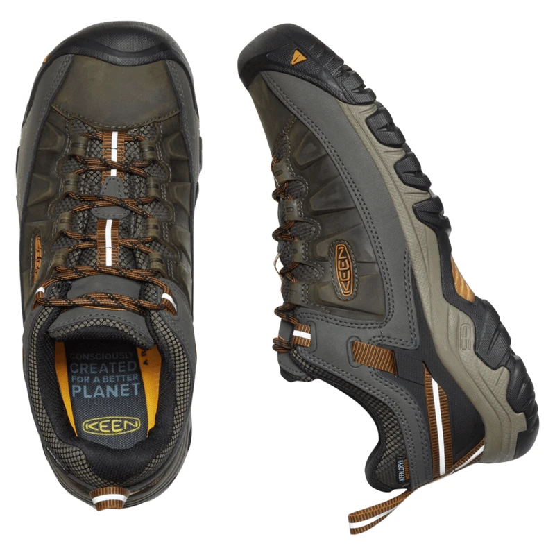 KEEN Targhee III Waterproof Hiking Shoe - Men's 4 KEEN Targhee III Waterproof Hiking Shoe - Men's - Image 2