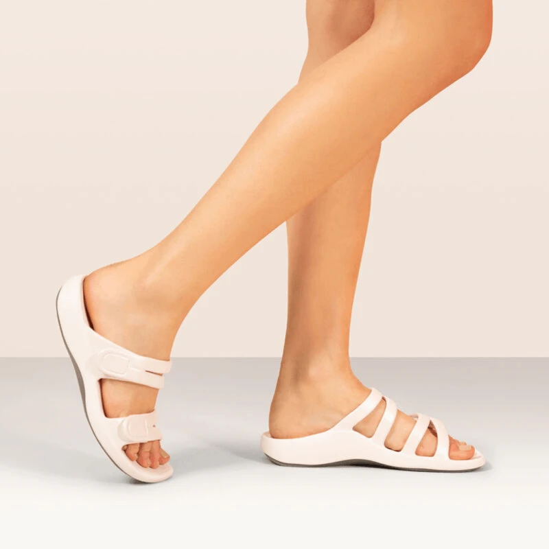 Aetrex Janey Sport Water Friendly Slide - Women's 11 Aetrex Janey Sport Water Friendly Slide - Women's - Image 9